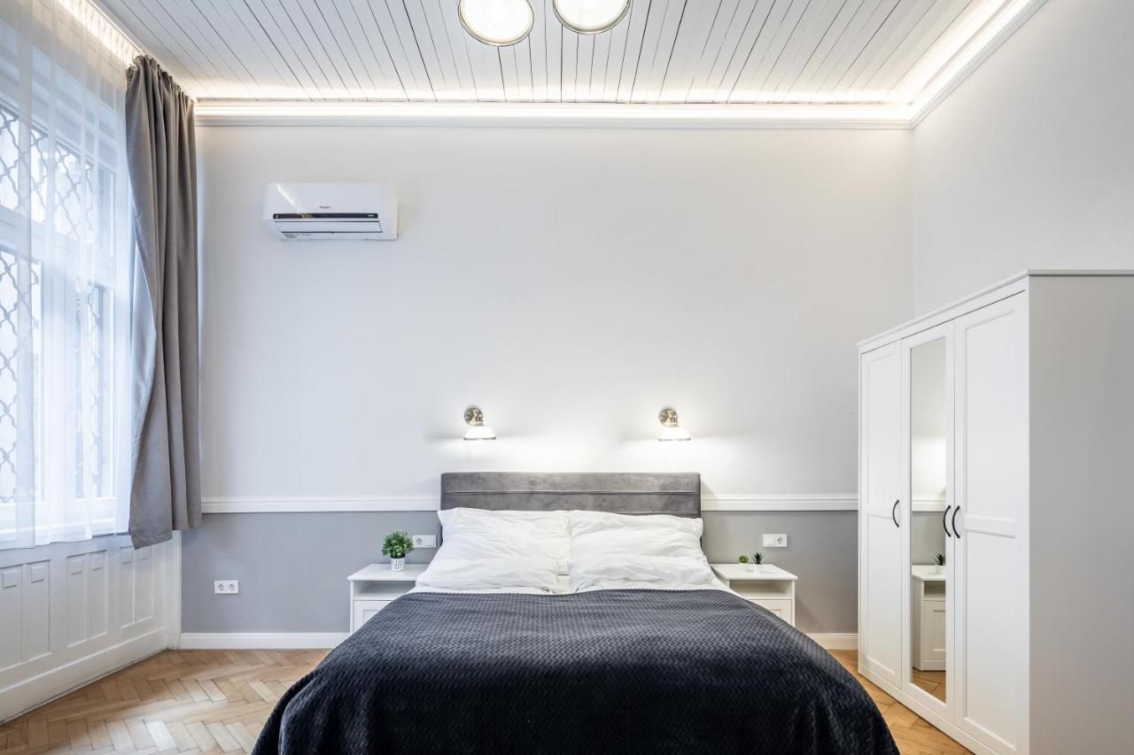 Luxurious Apartments At City Center 부다페스트 외부 사진